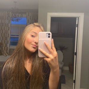 Meet your Posher, Emma